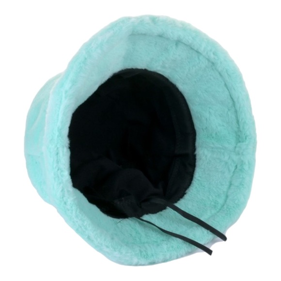 NWOT Fuzzy Wuzzy Faux Fur Bucket Hat in Green - Picture 4 of 4